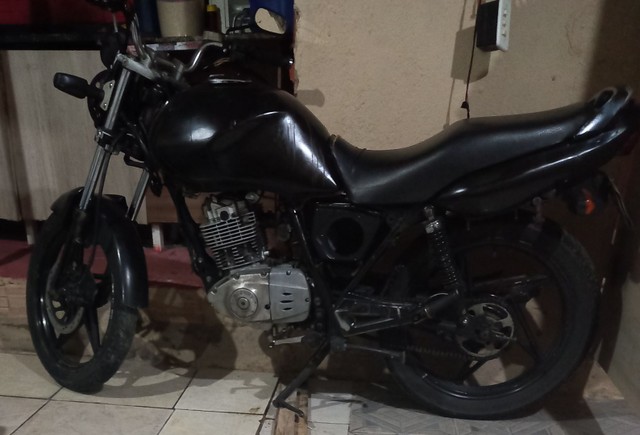 MOTO SUZUKI YES 125