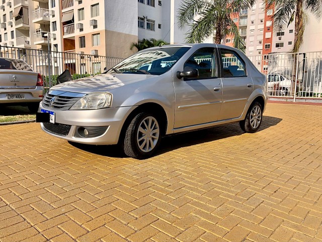 LOGAN 1.6 2011 GNV