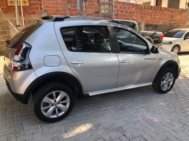 RENAUL SANDERO STEPWAY 1.6 2013, ÚNICO DONO. OPORTUNIDADE