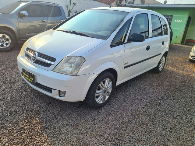 MERIVA VENDO OU TROCO FINANCIA 100%