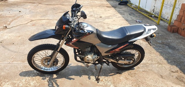 BROS 150 COMPLETA