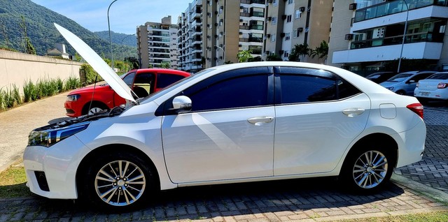 TOYOTA COROLA   BLINDADO  