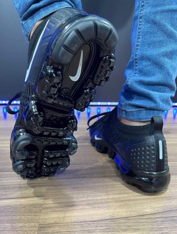 Tênis lançamento vapor Max preto 
