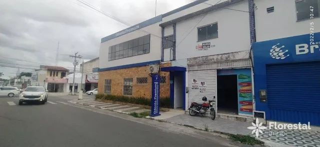 Loja para venda e aluguel em Centro de 90.00m²