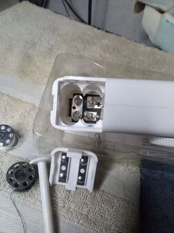 Máquina de custura portátil  - Foto 4