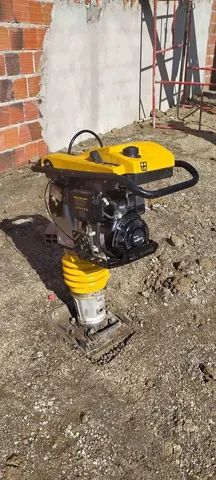 Compactador de Solo Tipo Sapo à Gasolina 4 Hp 4T com rodas Ttr80zm-xp - Foto 5