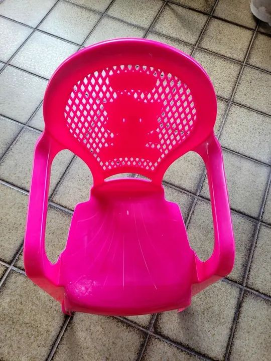 Conjunto de Cadeiras Infantis Coloridas - Foto 5