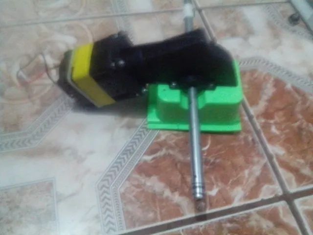 Motoredutor 24vcc 43 rpm para projetos\gambiarras eixo longo passante - Foto 4