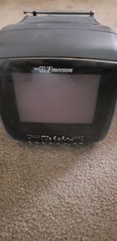 TV/Rádio Portátil Importado 