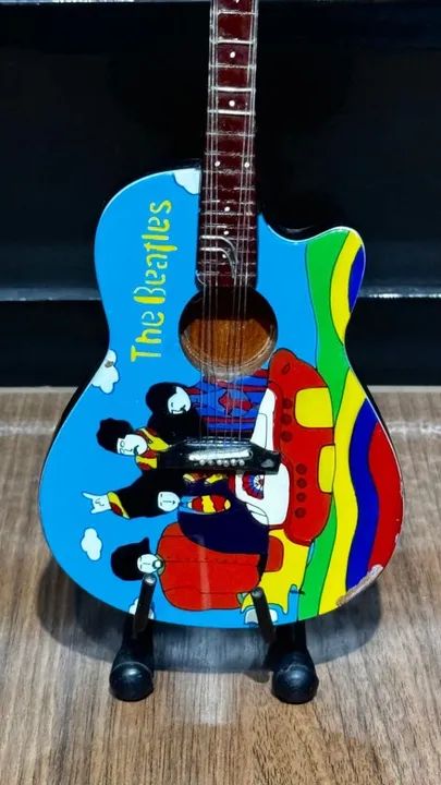 Guitarra Miniatura Beatles - Foto 2