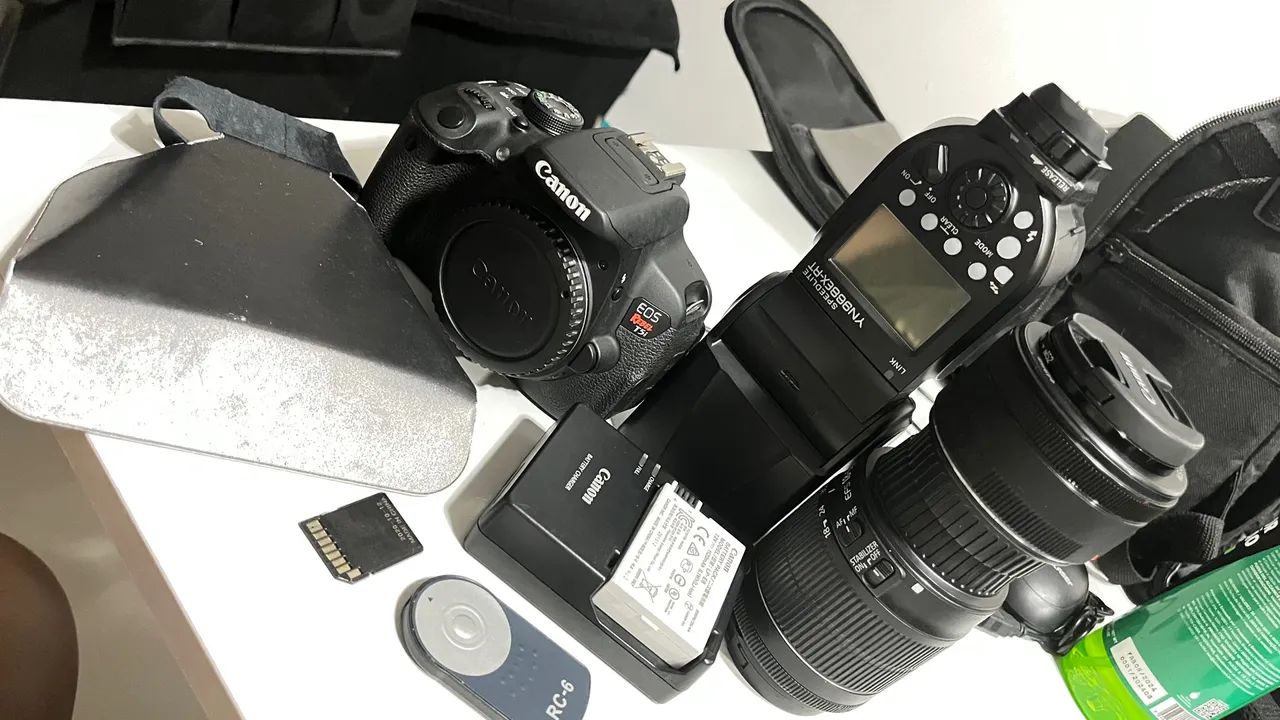 Kit Canon EOS Rebel T5i com Lente e Acessórios - Foto 4