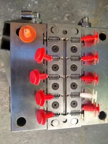 molde injeção grampo fixação  - Foto 5