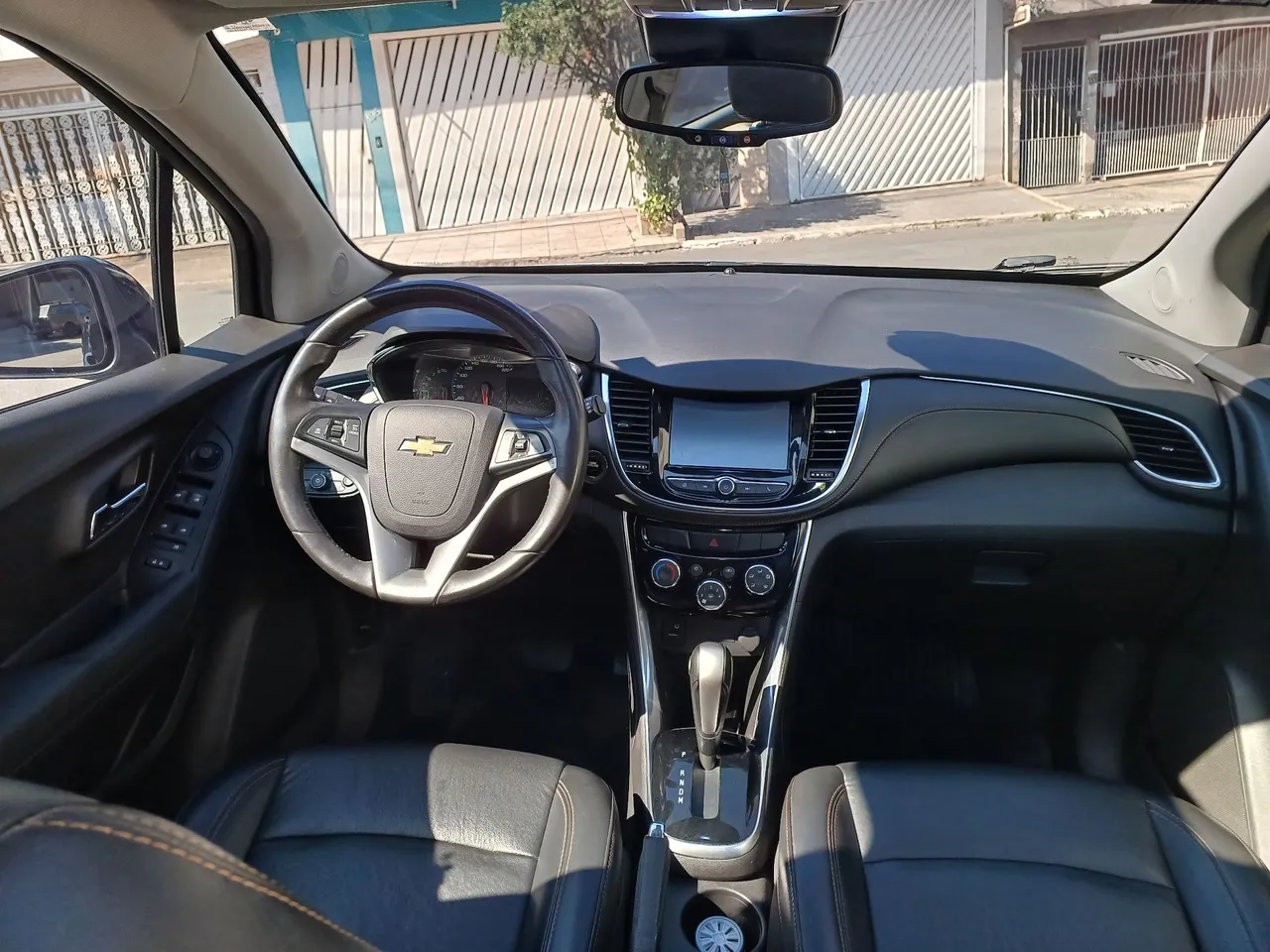TRACKER TCROSS RENEGADE HRV SUV
