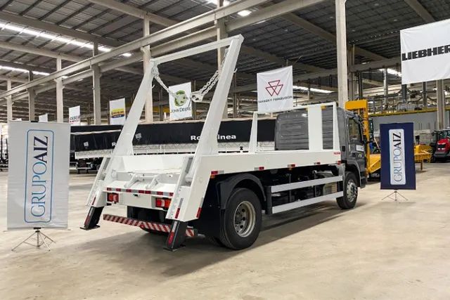 MB Atego 1719/48 25/25 Polinguindaste Duplo Não Articulado 9 Ton - Foto 8