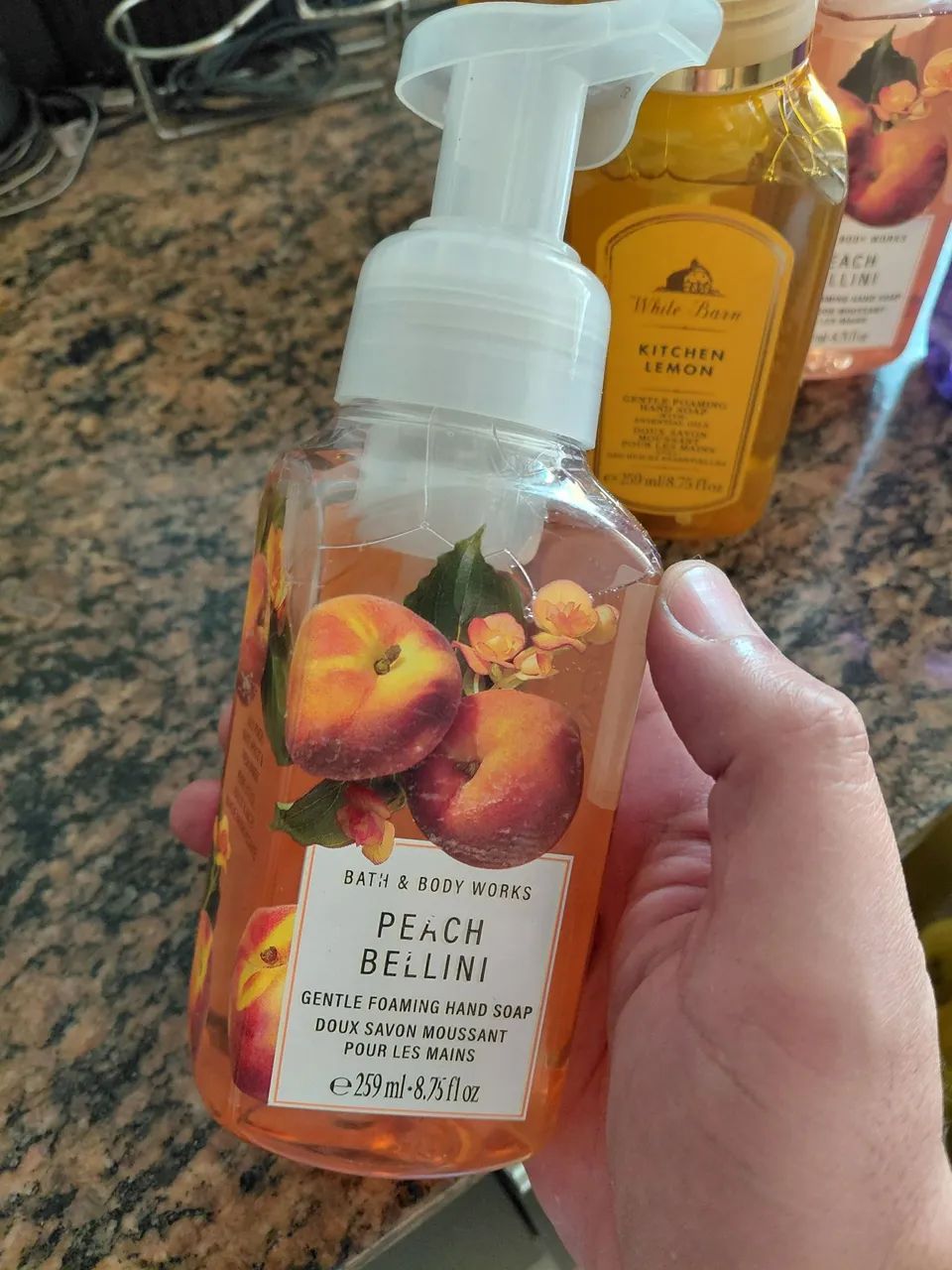 sabonete em espuma suave para as mãos Kitchen Lemon Bath & Body Works - Foto 4