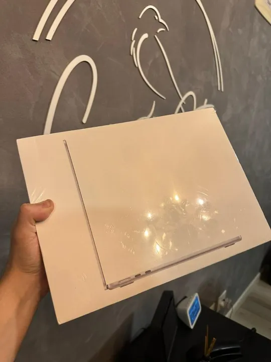 MacBook Air M2 13,6 Pol. 8gb ram / 256gb SSD - Midnight