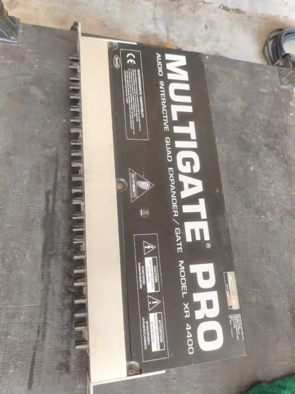 Multigate Pro Behringer - GATE - Equipamentos e Acessórios de Som ...