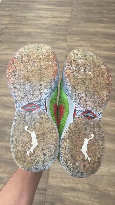 Nike Lebron XX Stocking Stuffer edição de Natal original Nike - Foto 3