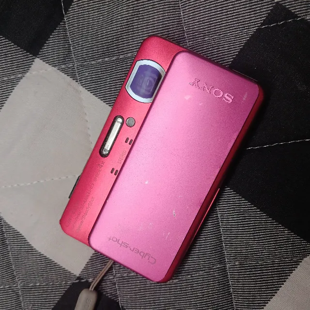 Cyber Shot Sony 16.2 mega pixel Exmor R