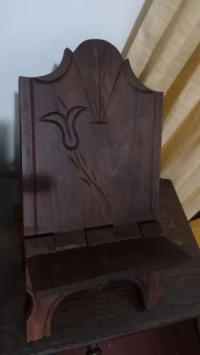 Suporte de Bíblia e  livros de madeira Antigo - Foto 2