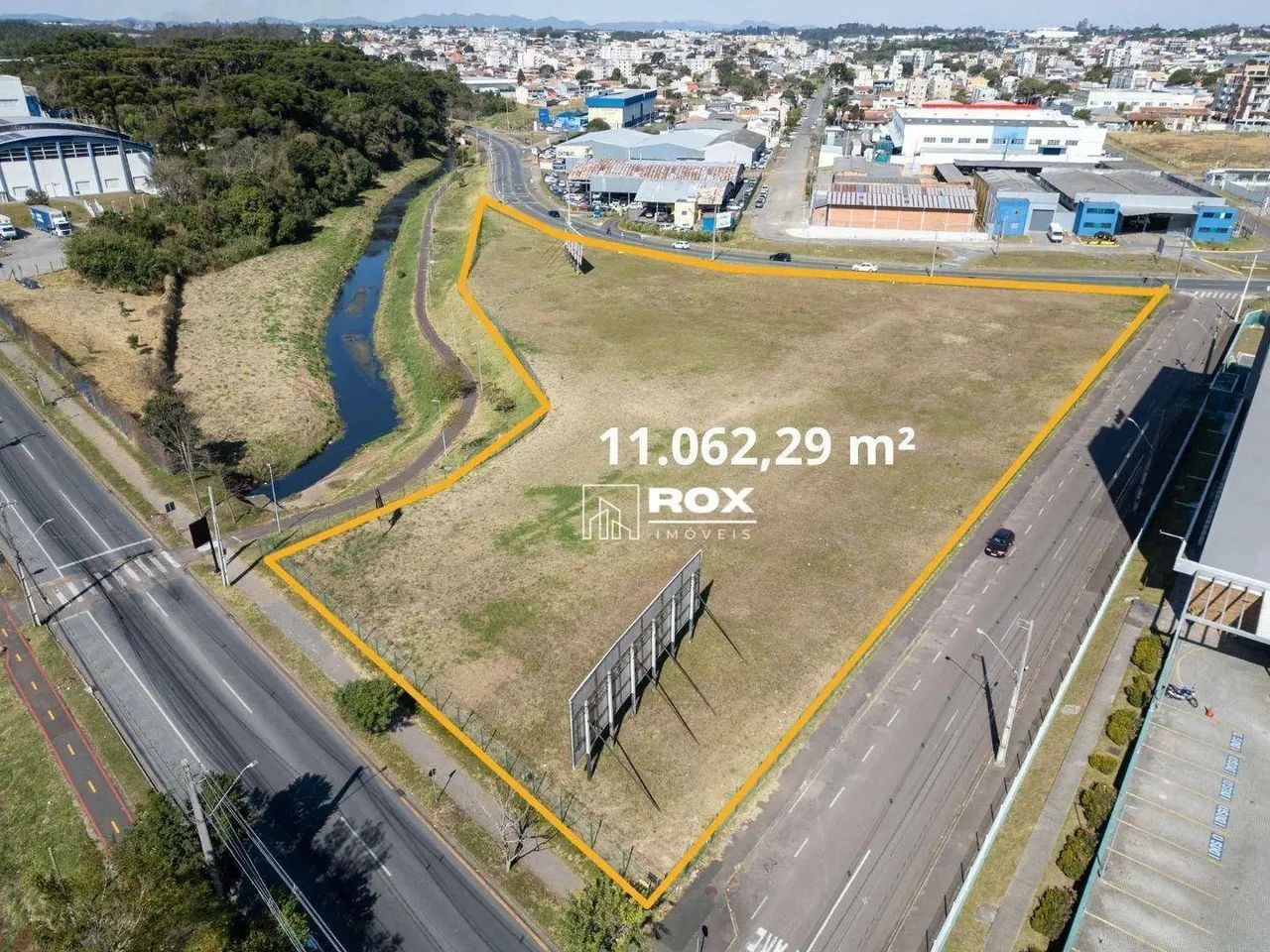 Terreno à venda, 11062 m² por R$ 26.370.000,00 - Águas Belas - São José dos Pinhais/PR