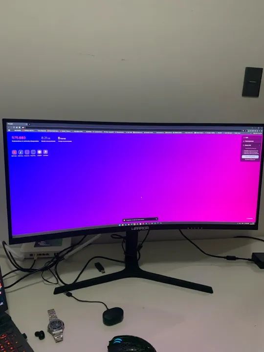 Monitor Curvo  WARRIOR 34 polegadas - Stuck pixel