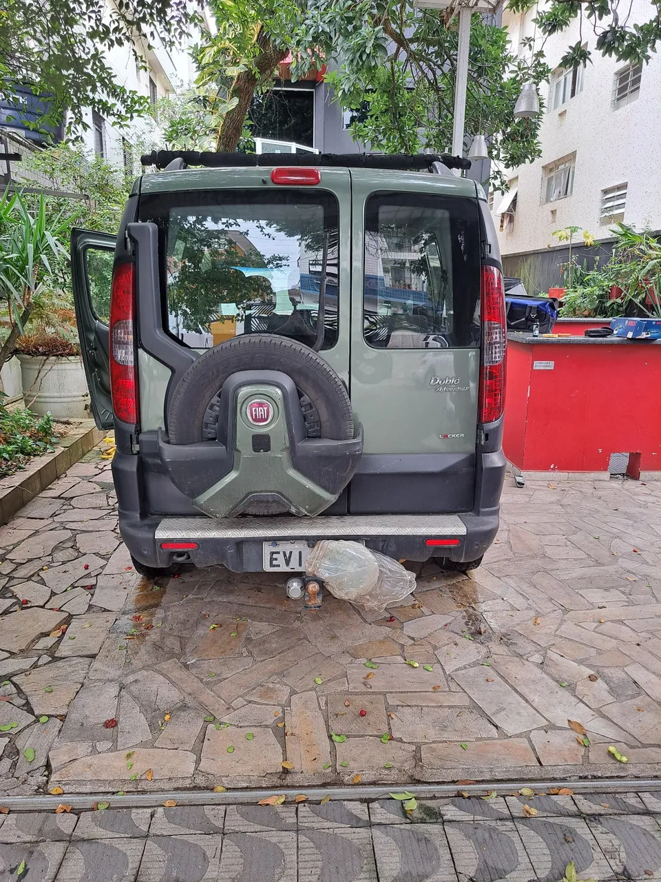 Doblo adventure 1.8 GNV 6 lugares.