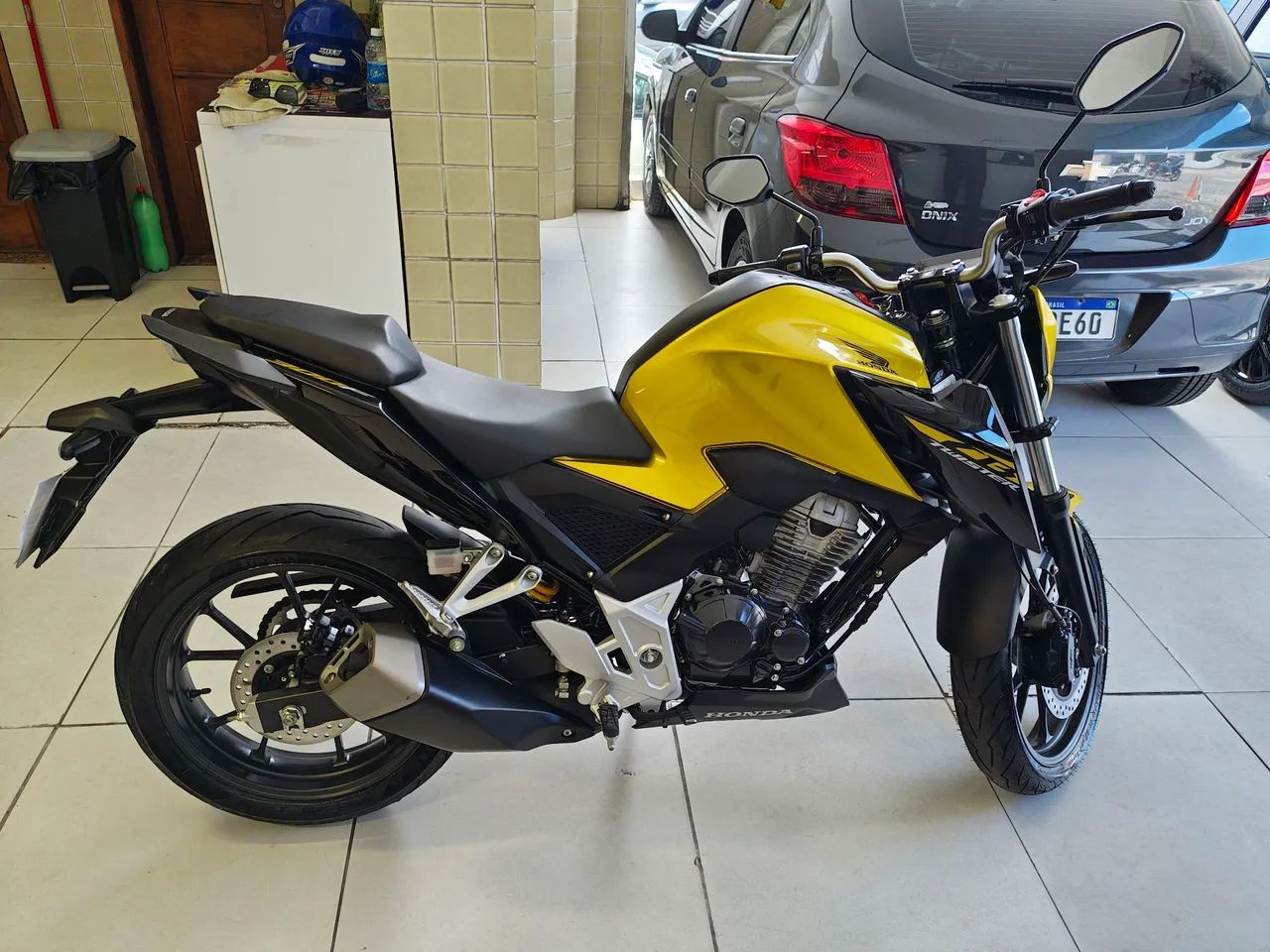 CB300F TWISTER ABS - Foto 3