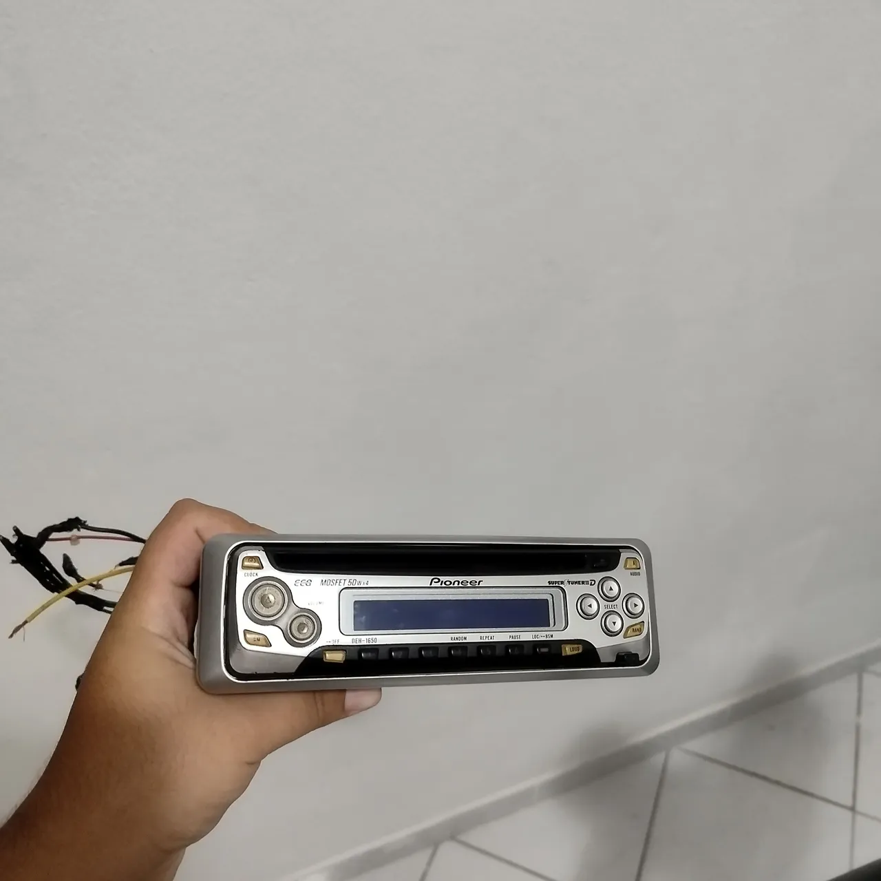 Som Pioneer DEH-1650