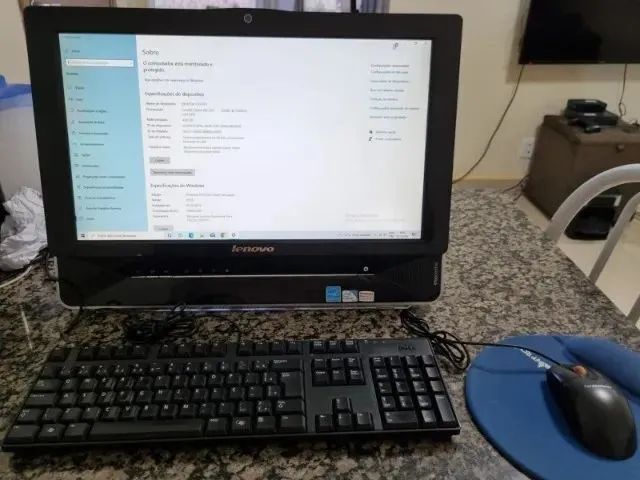 Computador All in One Lenovo Modelo Ideacentre B300 com 4gb de Memória e SSD de 120gb