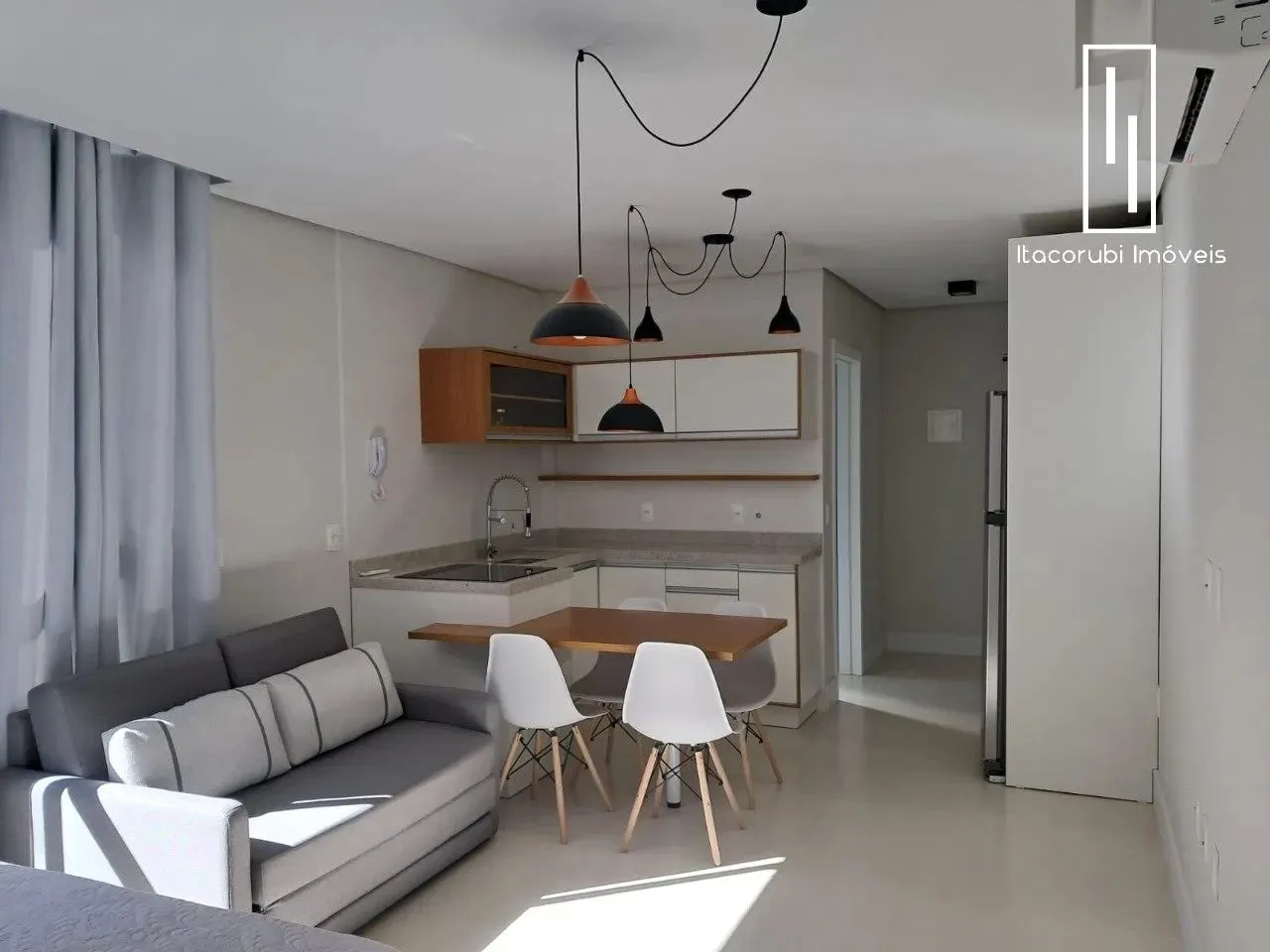 STUDIO NOVO MOBILIADO - SANTO ANTÔNIO DE LISBOA