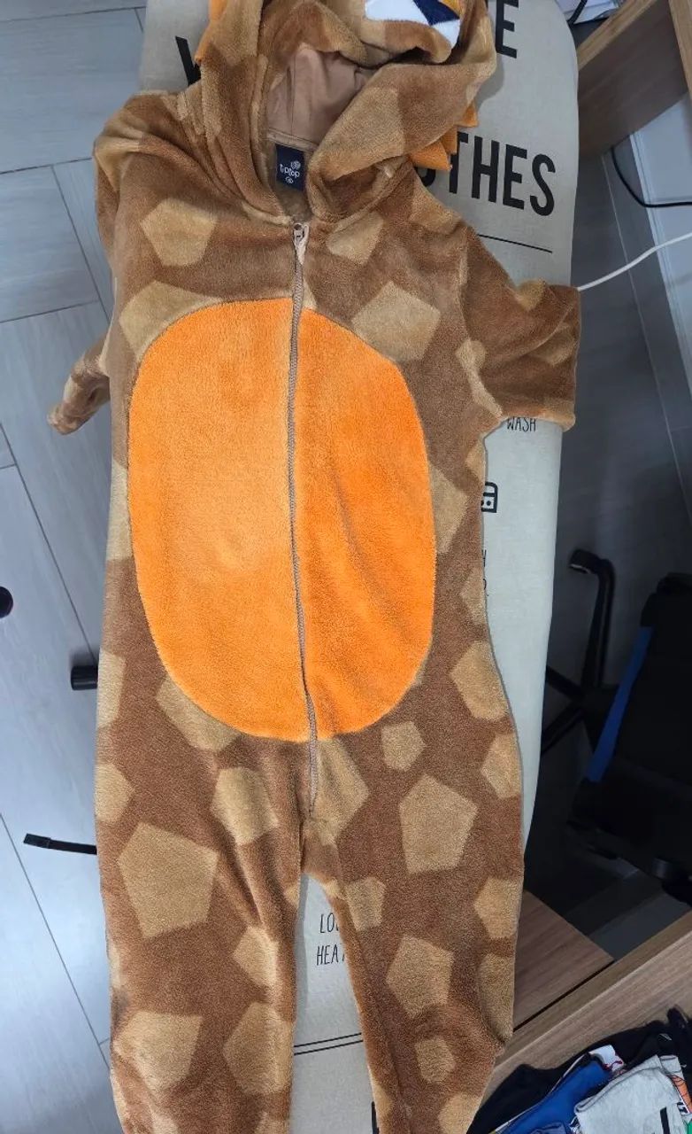 Macacão Leão Tip Top - 10 anos - Foto 2