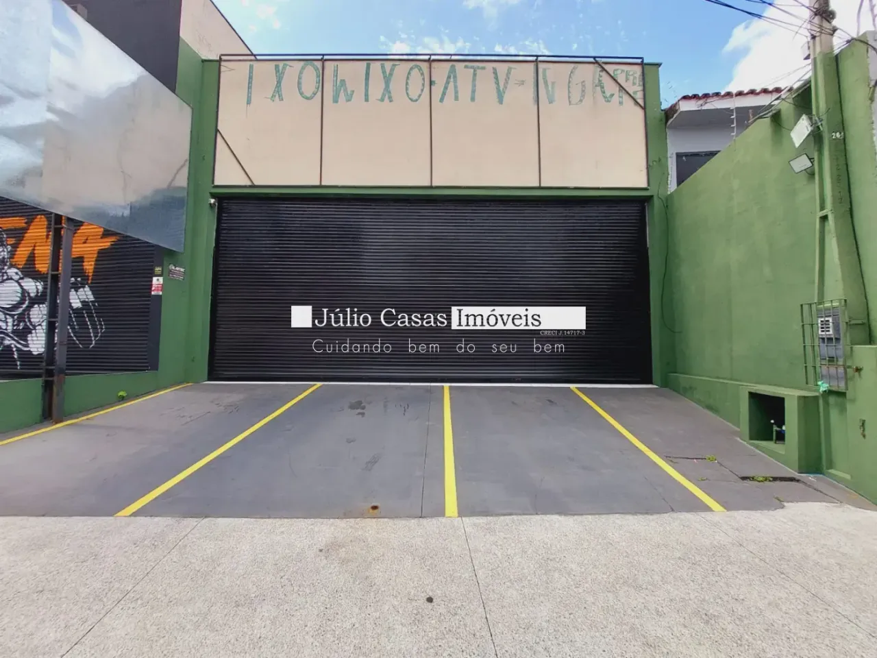Salão comercial para aluguel com 477m²