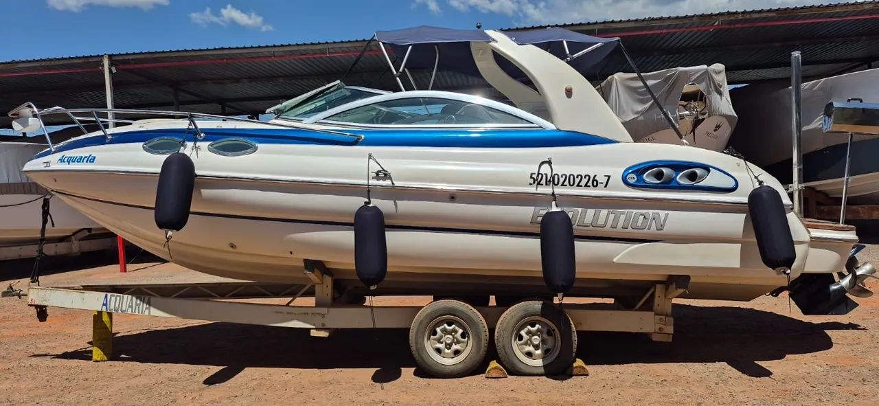 Lancha Evolution 265 Cabin com Mercruiser 5.0 260Hp ano 2012  - Foto 5