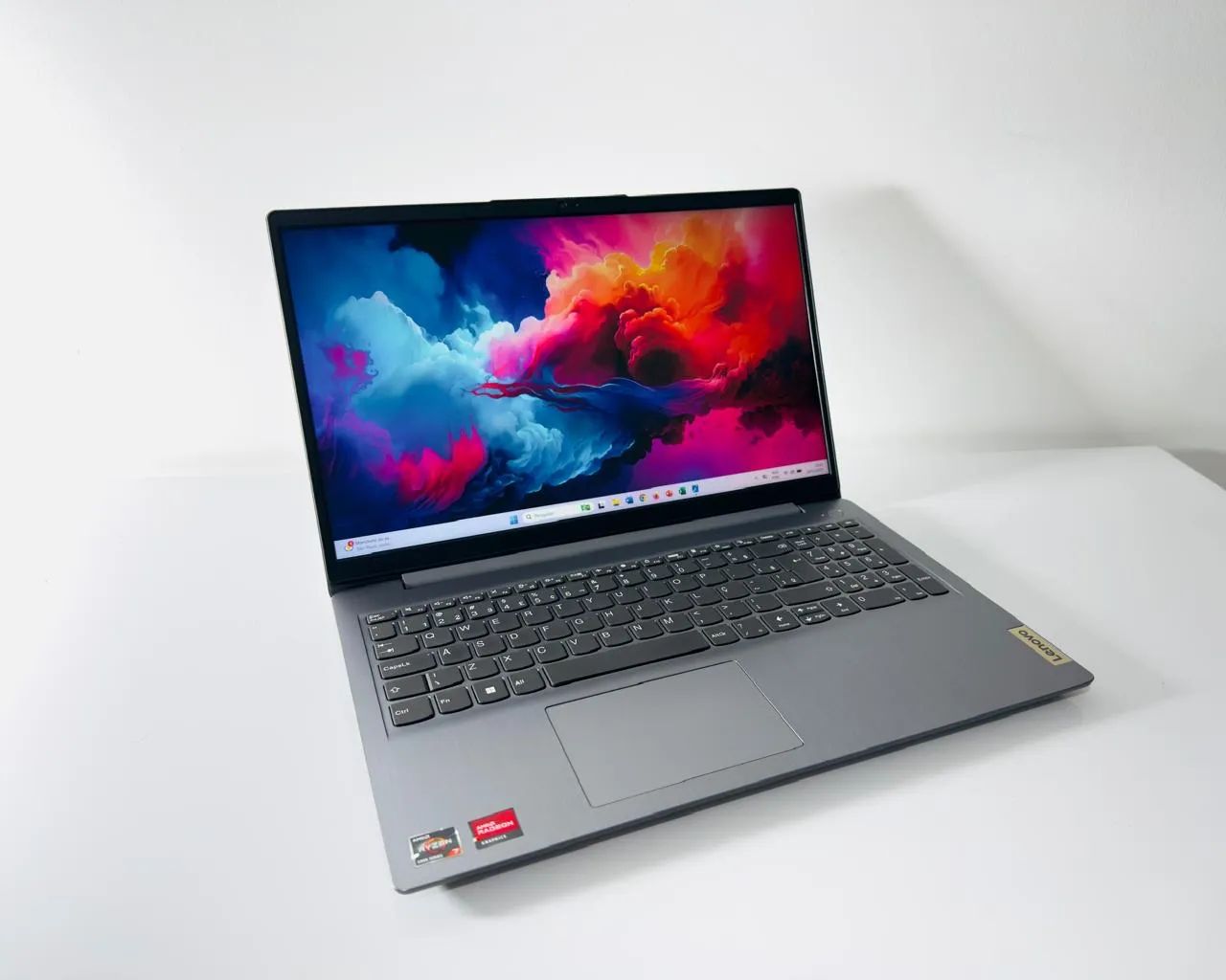 Notebook Lenovo Ryzen 7-20GB Ram-SSD 512GB-AMD Vega 8 2GB  - Foto 4