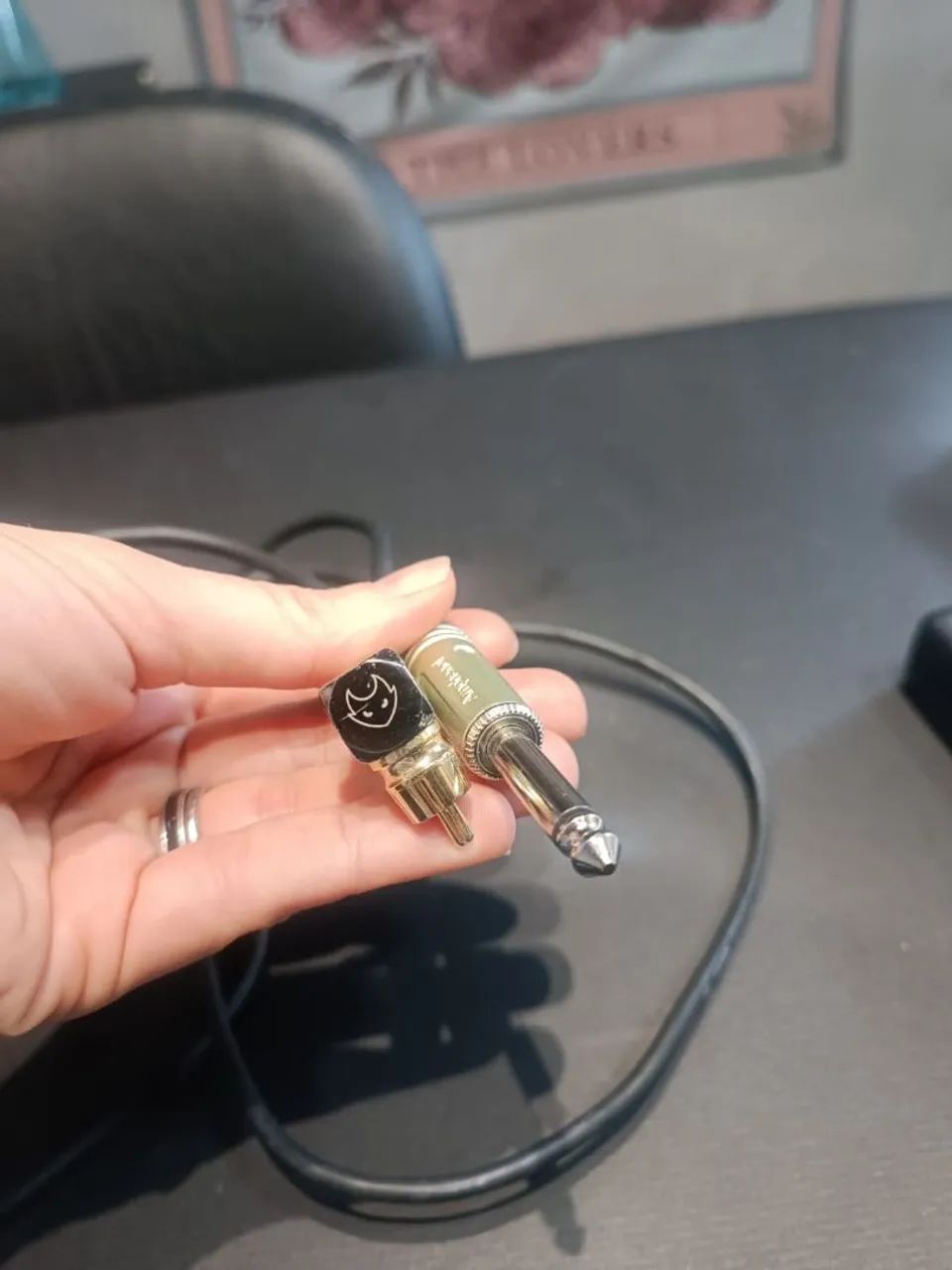 Cabo RCA angulado 90° Electric Ink