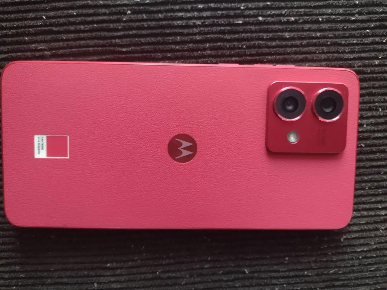 Moto g84