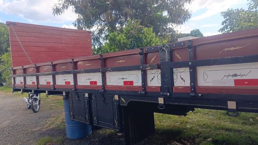 Carroceria para caminhão Truck semi-nova 8,5 - Foto 3