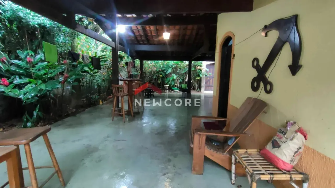Casa em Rua Professor José Benevenuto Madureira - Rio da Praia - Bertioga/SP