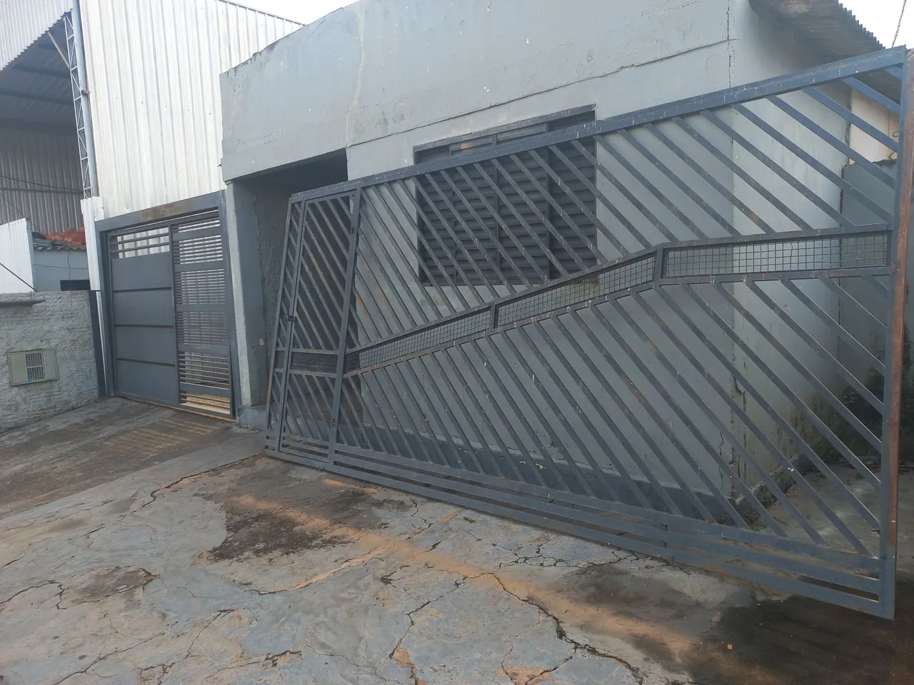 Portão 4.50mt x 2.20 há venda