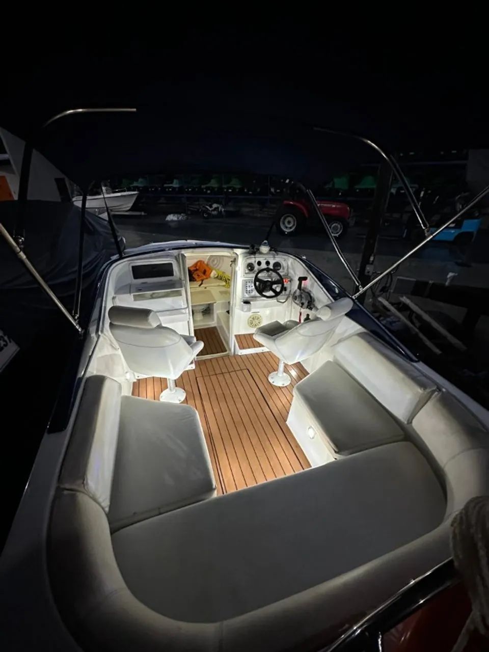 Vendo Lancha 21 pes, motor 150hp 2024, aceito oferta - Foto 6