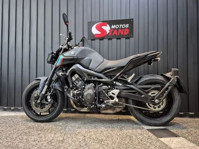 Yamaha MT-09 - Foto 12