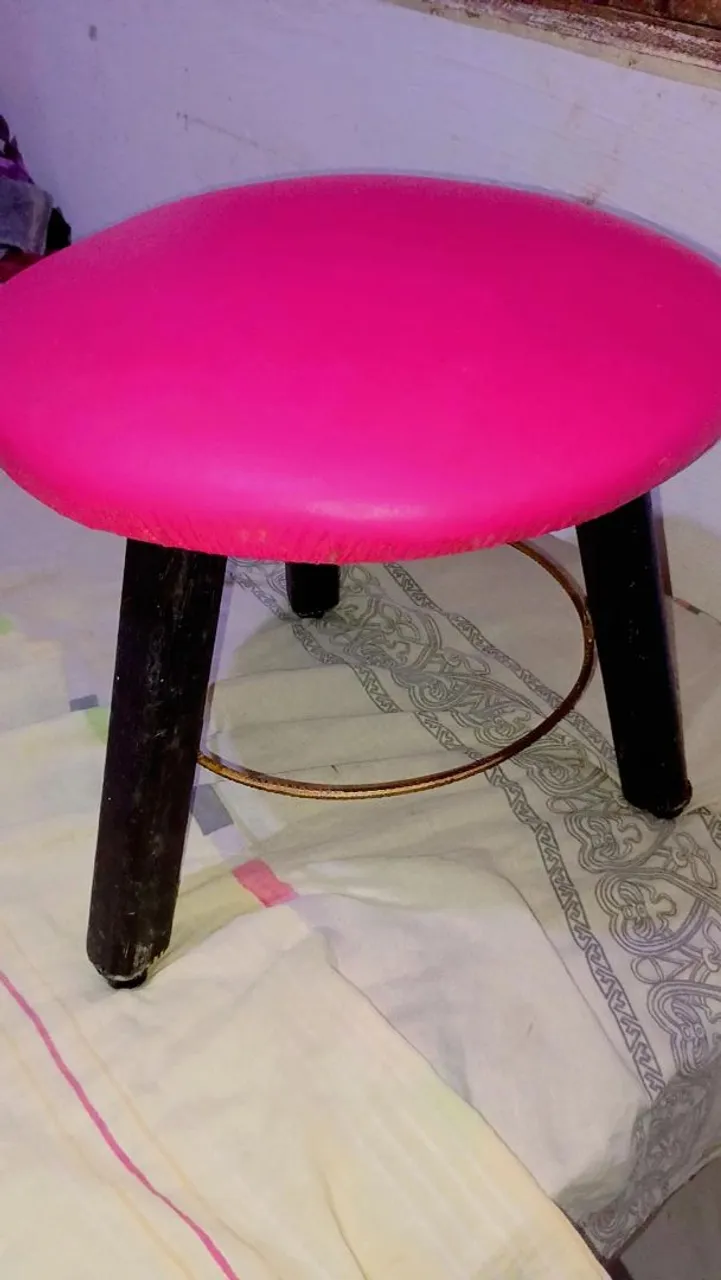 Banqueta Decorativa Rosa