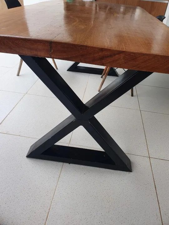 Mesa de madeira maciça - Foto 3