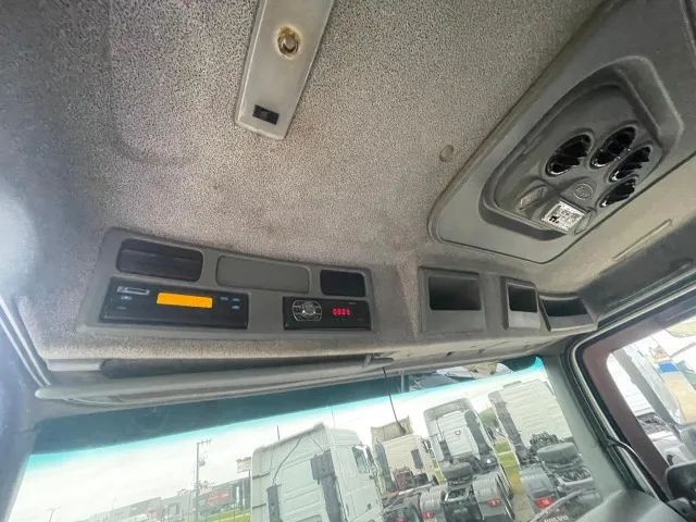 Mercedes-Benz 2036 4x2 ano 2013 Automático - Foto 13