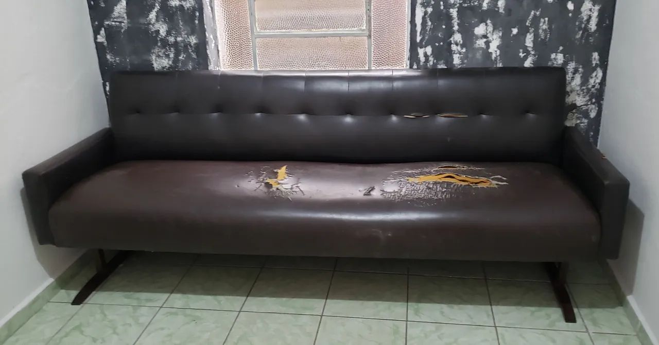 Sofa antigo para restauro 
