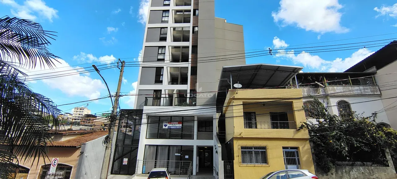 Quarto e sala com varanda e garagem para locação no São Mateus