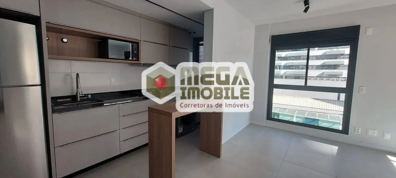 Studio Novo, semi mobiliado, ótima planta, localizacao centro FLoripa