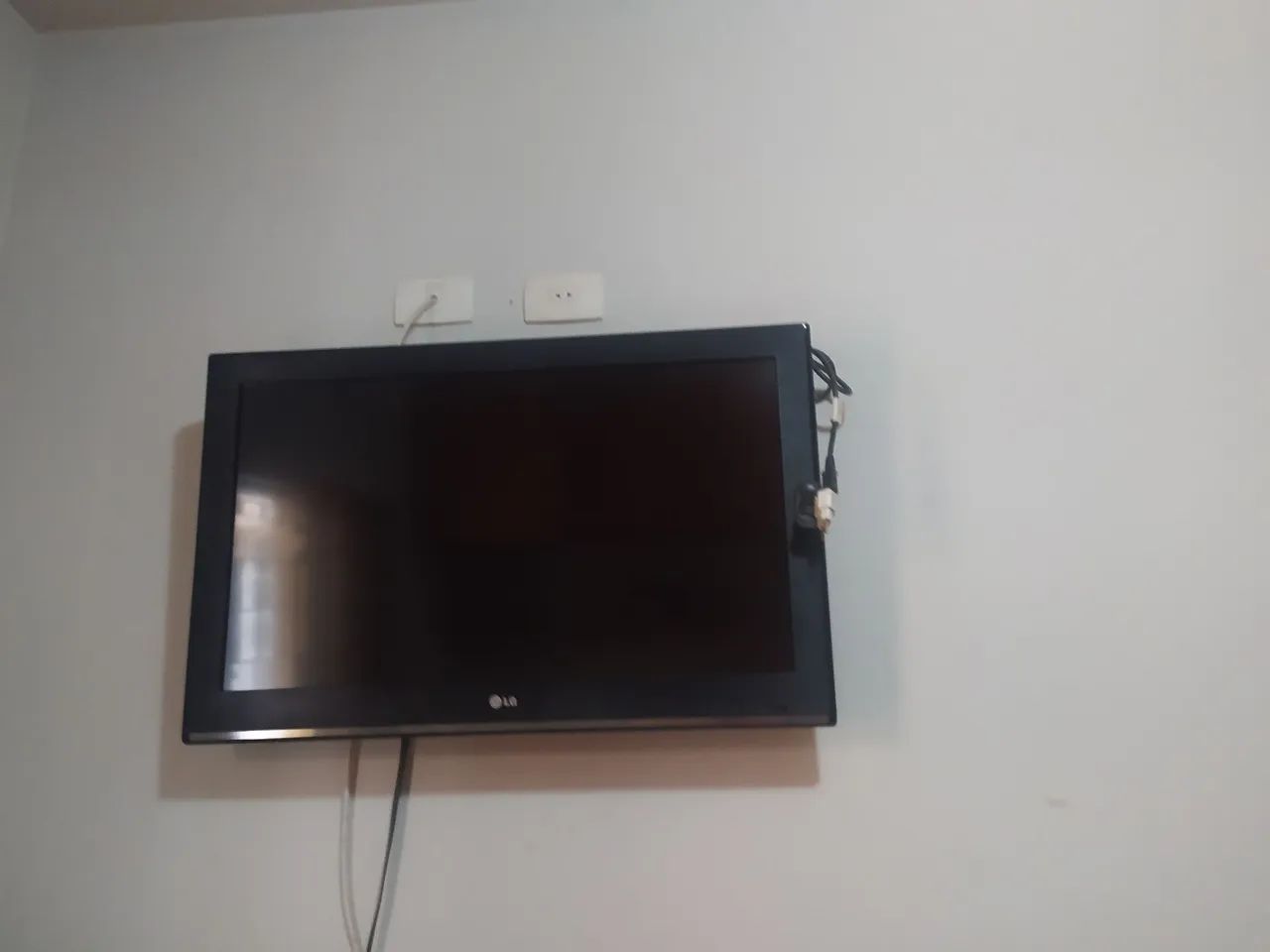 TV LG em ótimo estado