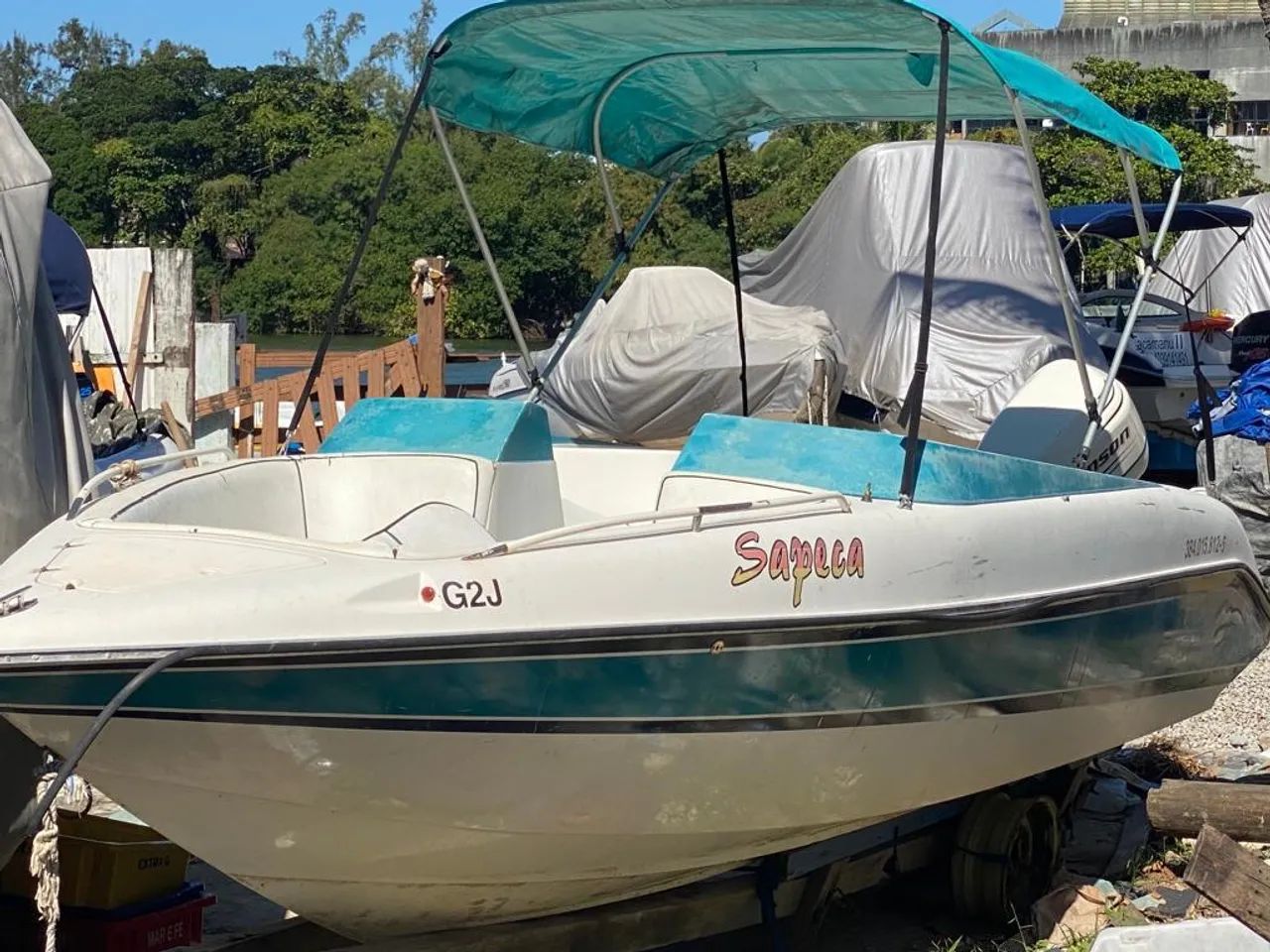 Lancha 19 pés tem que recuperar foi pro fundo - Foto 6